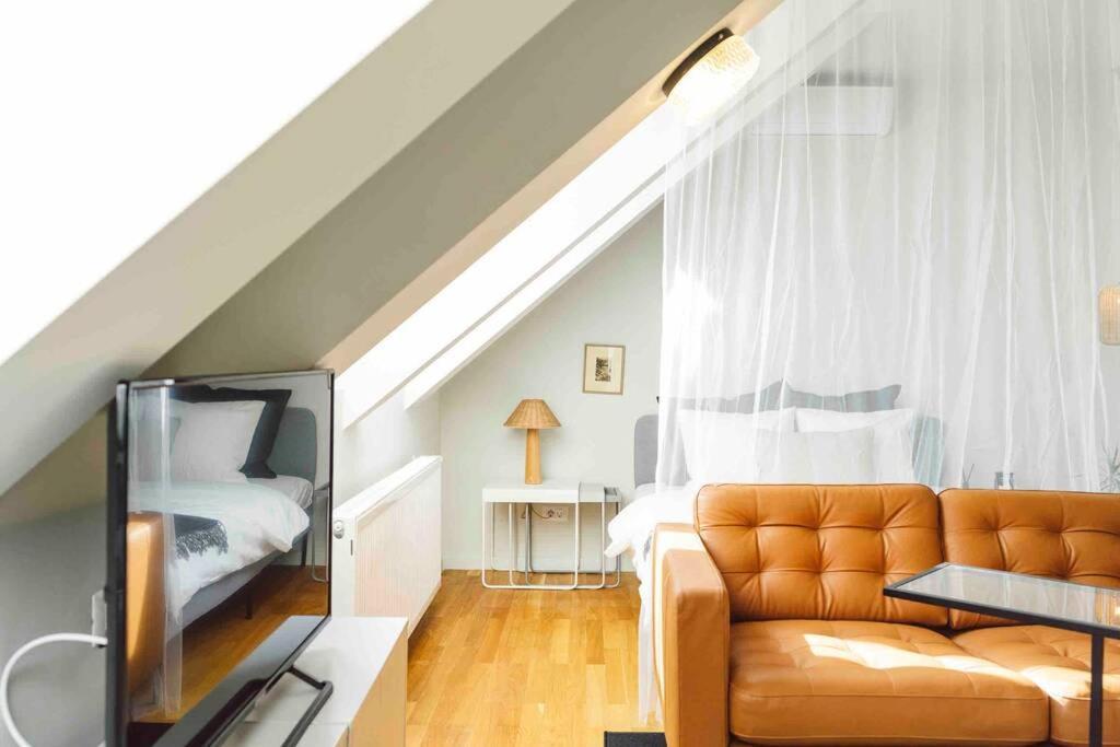 Vivando - Beautiful Studio B + Parking Bukareszt Zewnętrze zdjęcie