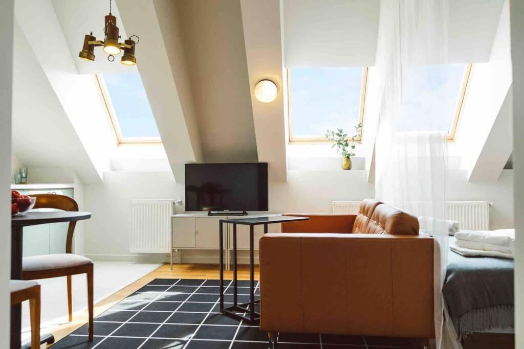 Vivando - Beautiful Studio B + Parking Bukareszt Zewnętrze zdjęcie