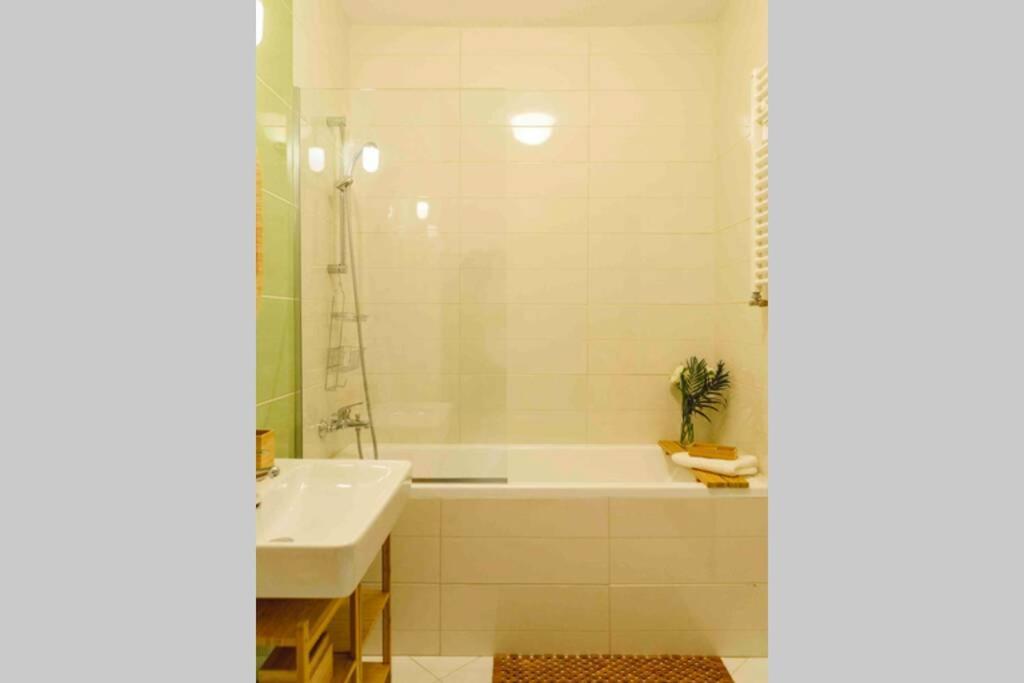 Vivando - Beautiful Studio B + Parking Bukareszt Zewnętrze zdjęcie
